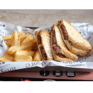 Kaşarlı Kasap Sucuklu Tost | 345,00